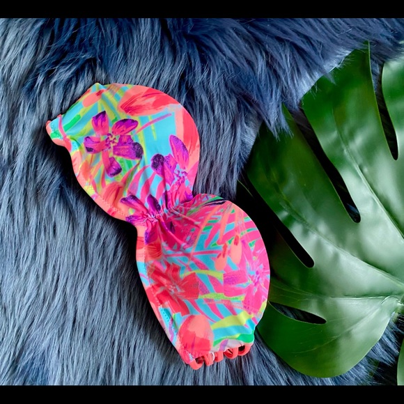 *sold* Tropical Bikini Top Bundle - Picture 5 of 8